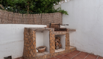 Resa Estates house huis te koop Siesta bbq.jpg